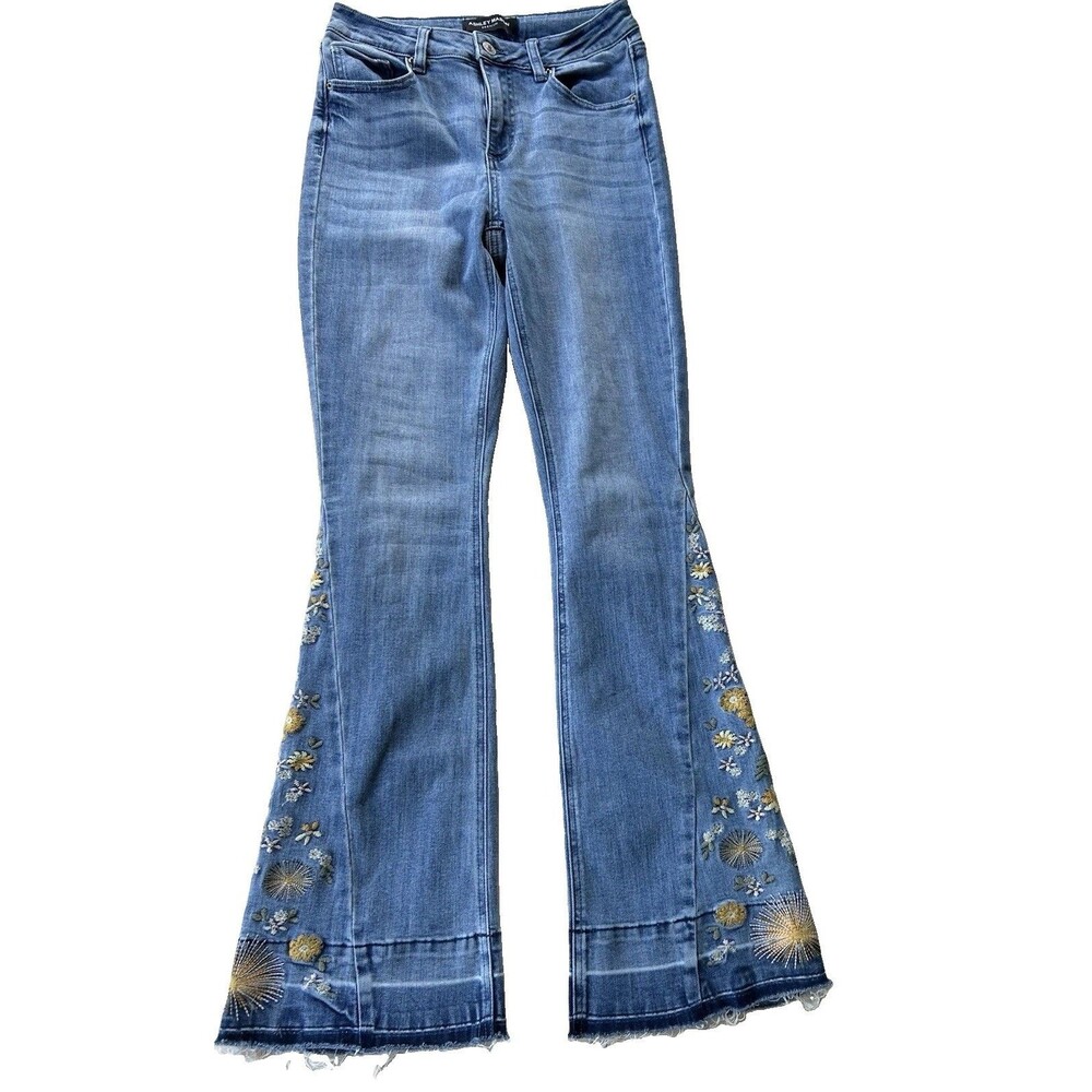 Ashley Mason Embroidered Bell Bottoms Jeans Size 5/27 Boho Floral Flare Hippie